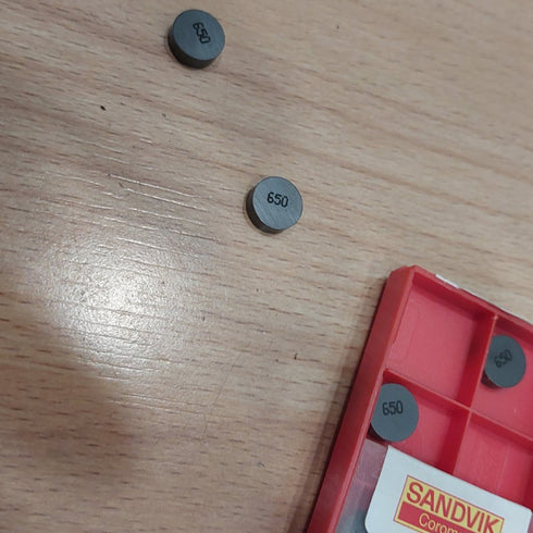 Ceramic turning inserts RNGN 090300 T01020 650